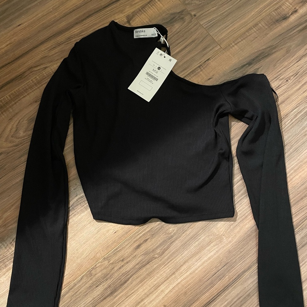 black one shoulder ribbed top
